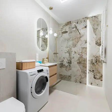 Apartment Janickiego Superior By Bookinghost *